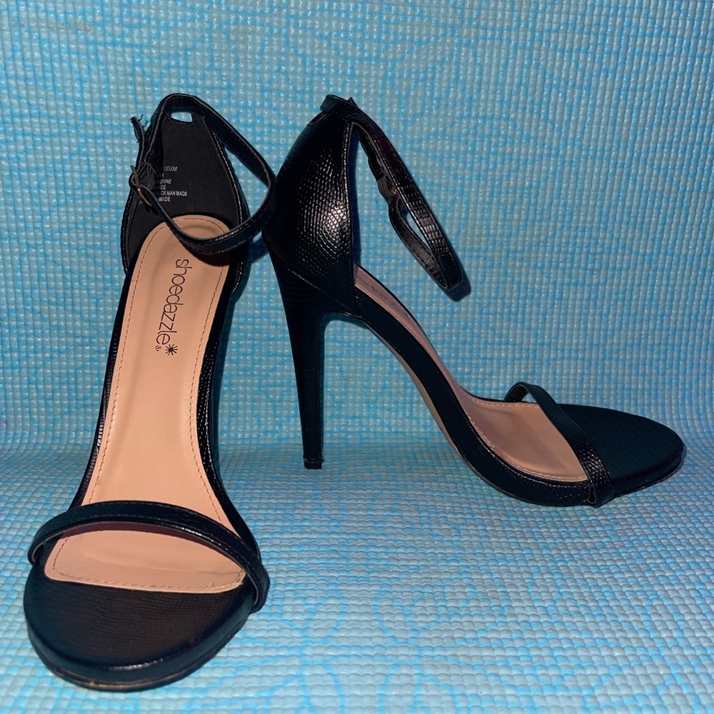 Black ShoeDazzle sandal heels size 7/12